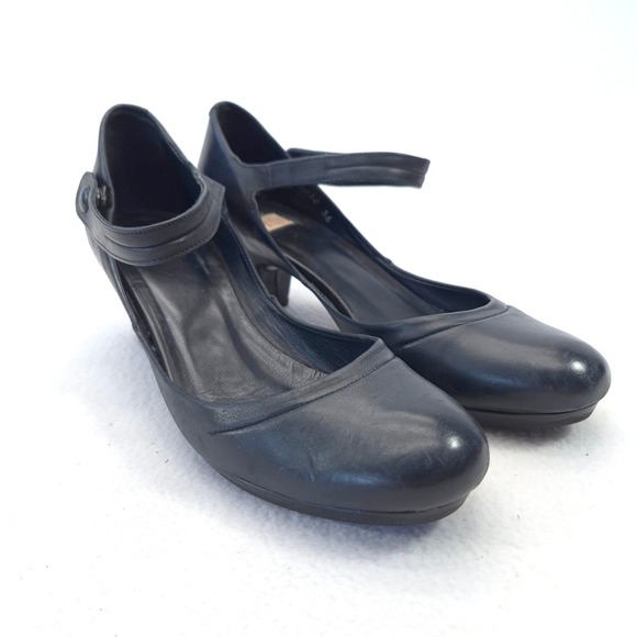 Vialis Shoes - Vialis Black Leather Mary Jane Heels Buttoned Strap Round Toe Size 6
